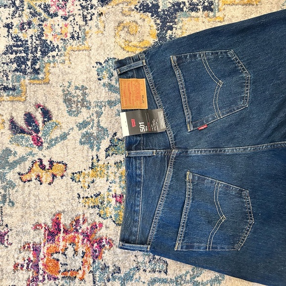 NWT Levi’s 501 90’s button fly jeans. Mid-rise, loose through the hip & thigh - Picture 7 of 7